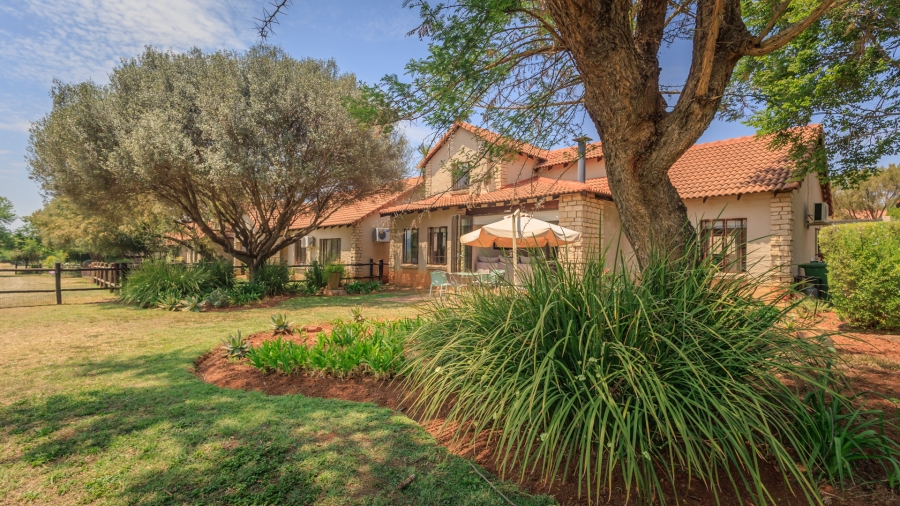 3 Bedroom Property for Sale in The Coves North West